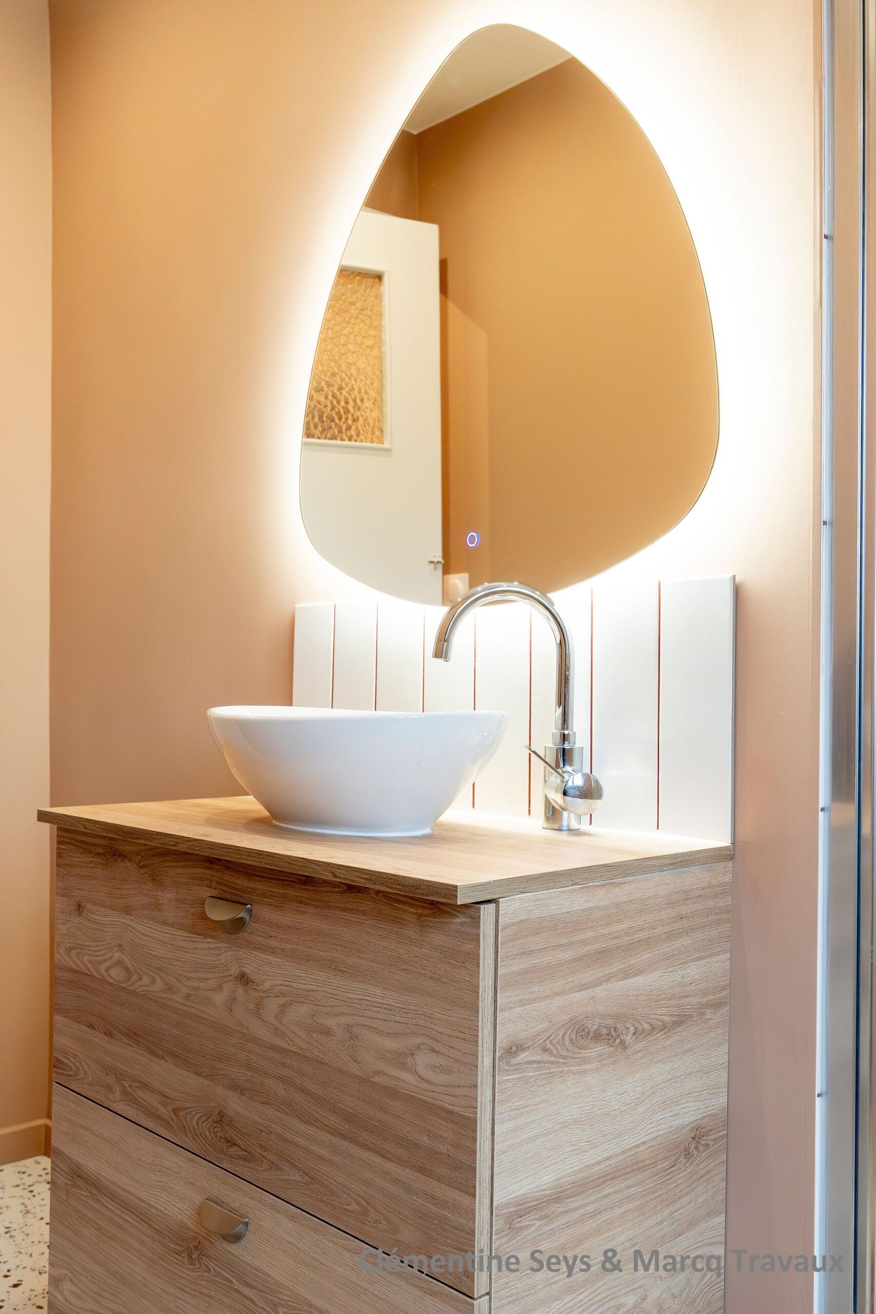 Rénovation salle de bain ; travaux professionnels et de qualité